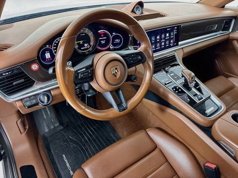 Certified 2023 Porsche Panamera AWD/4WD image 4