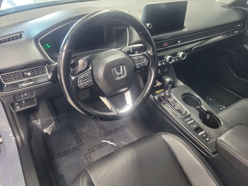 Used 2022 Honda Civic Touring image 16