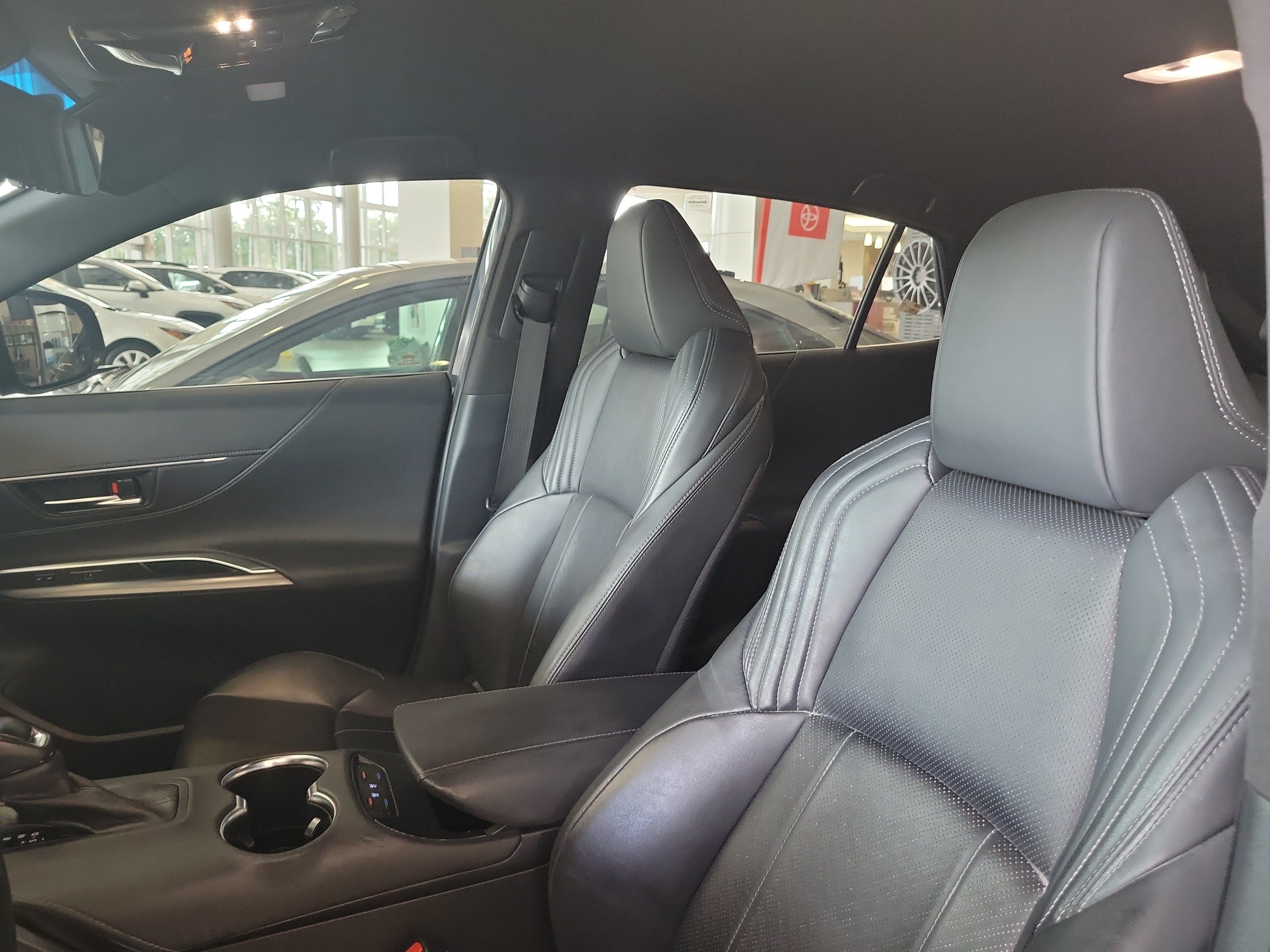 Used 2021 Toyota Venza Limited AWD/4WD image 22