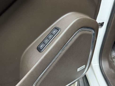 Used 2018 GMC Yukon XL Denali AWD/4WD image 29
