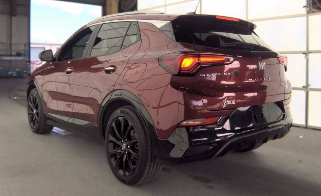 Used 2025 Buick Encore GX Sport Touring w/ Experience Buick Package FWD image 5