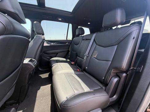 Used 2023 Cadillac XT6 Premium Luxury AWD/4WD image 25