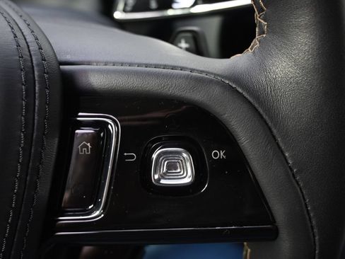 Certified 2025 Lincoln Aviator AWD image 36