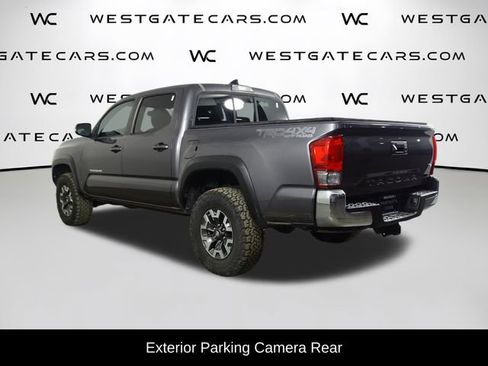Used 2016 Toyota Tacoma TRD Sport image 5