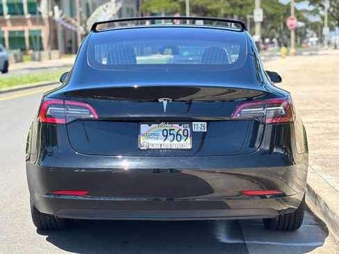 Used 2018 Tesla Model 3 Long Range RWD image 4