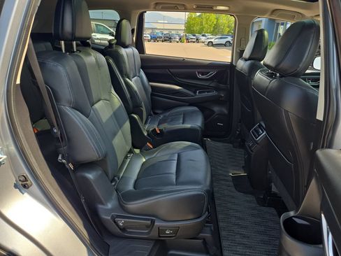 Used 2025 Subaru Ascent Limited AWD/4WD image 17