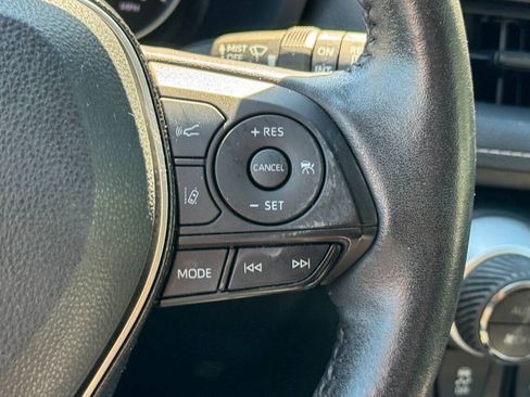 Used 2021 Toyota RAV4 XLE w/ Convenience Package AWD/4WD image 27
