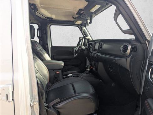 Used 2022 Jeep Gladiator Rubicon w/ Cold Weather Group image 20