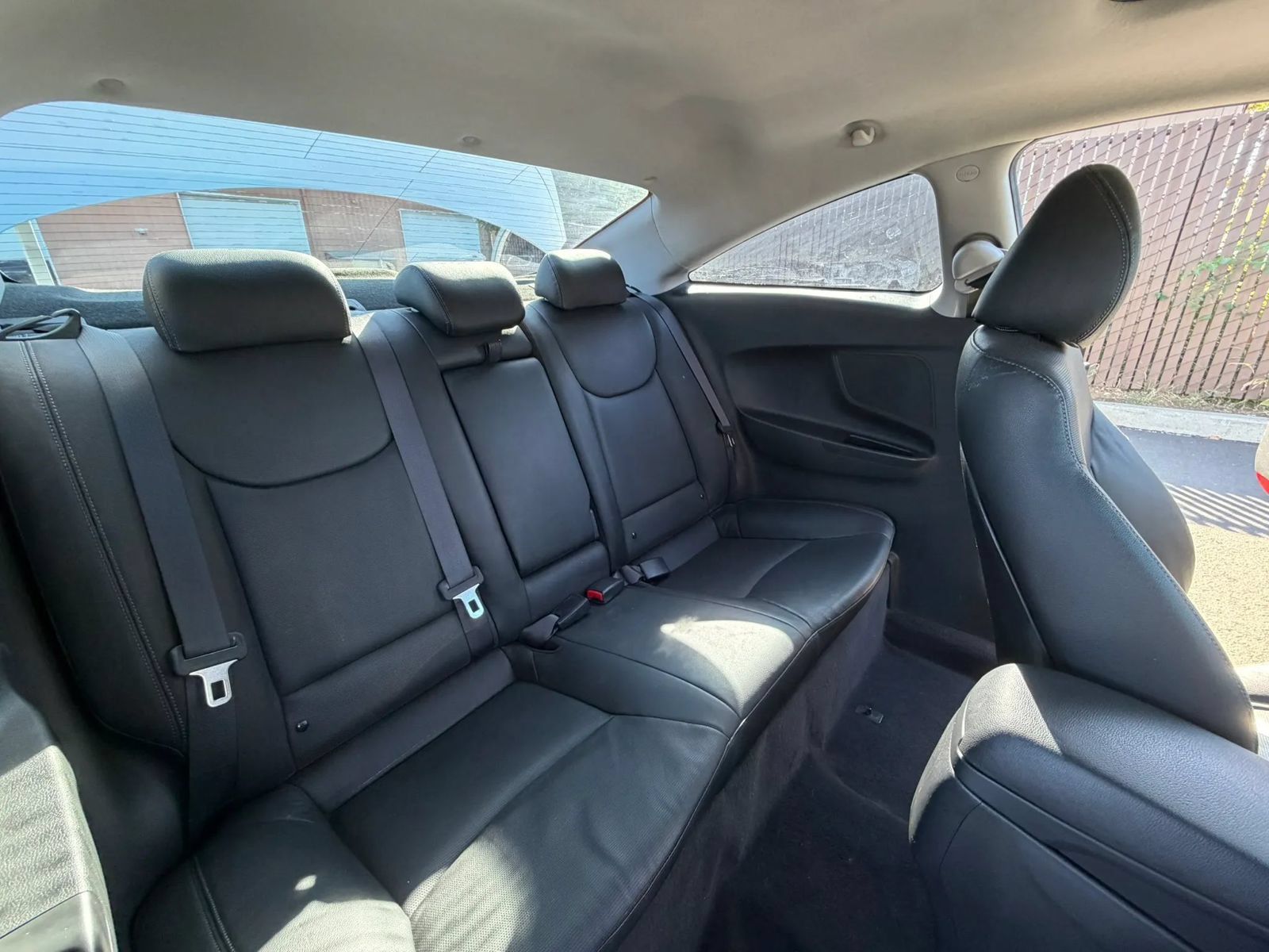 Used 2014 Hyundai Elantra w/ Option Group 2 FWD image 11