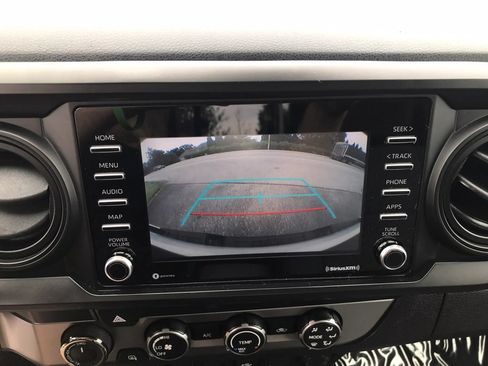 Used 2020 Toyota Tacoma SR w/ SX Package AWD/4WD image 20
