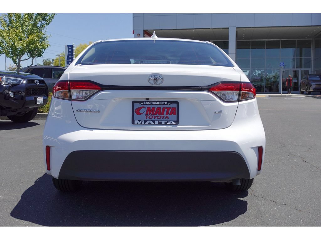 Used 2025 Toyota Corolla LE FWD image 6