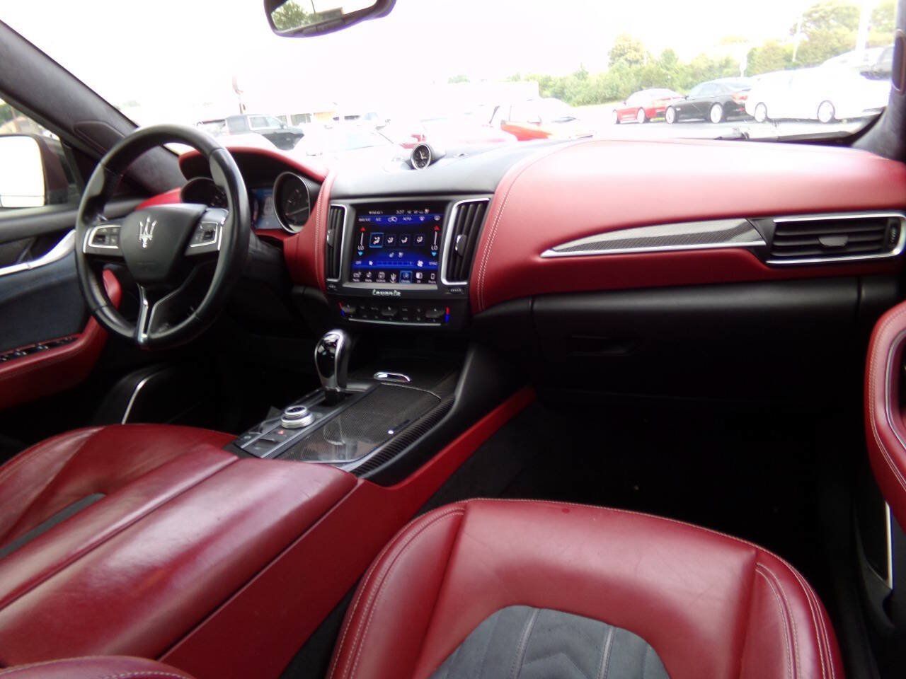 Used 2017 Maserati Levante w/ Luxury Package AWD/4WD image 26