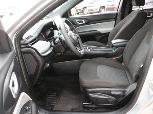 Used 2024 Jeep Compass Sport AWD/4WD image 13
