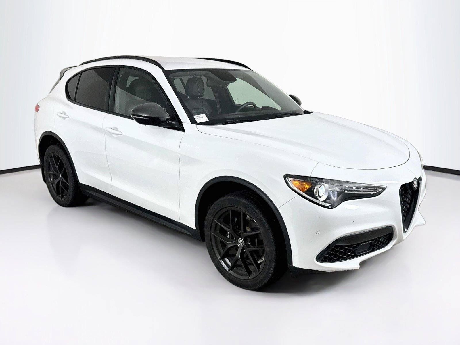 Used 2019 Alfa Romeo Stelvio Ti Sport w/ Quick Order Package 22S Sport AWD/4WD image 7