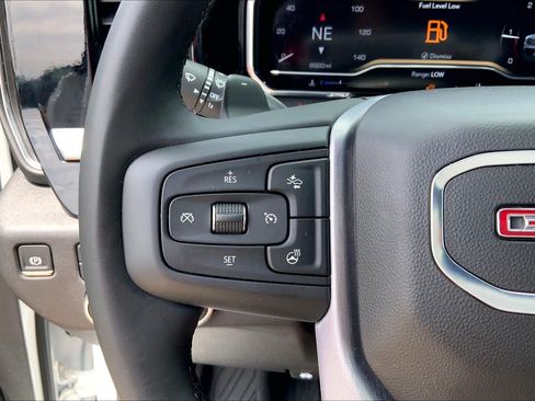 Used 2025 GMC Sierra 1500 Elevation w/ Elevation Premium Package AWD/4WD image 24