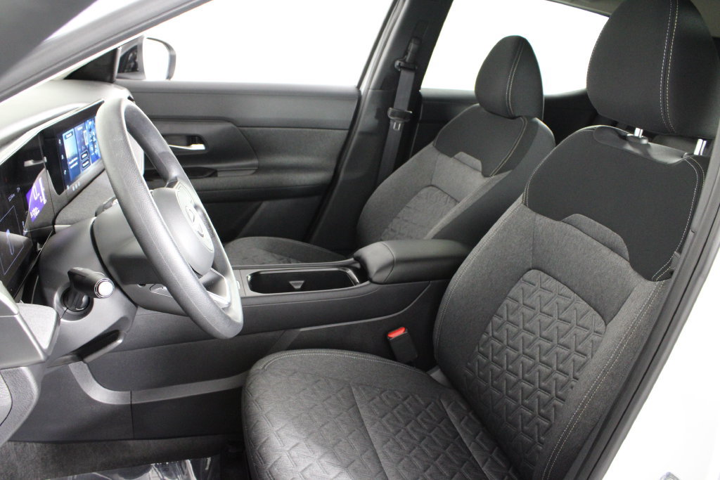 Certified 2026 Nissan Kicks SV FWD image 20