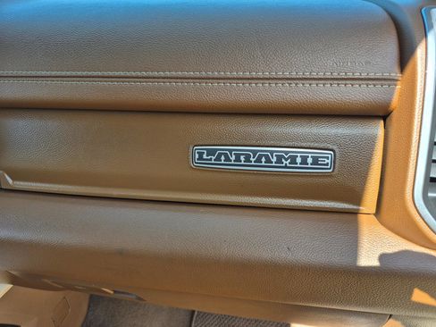 Used 2019 RAM 1500 Laramie image 16