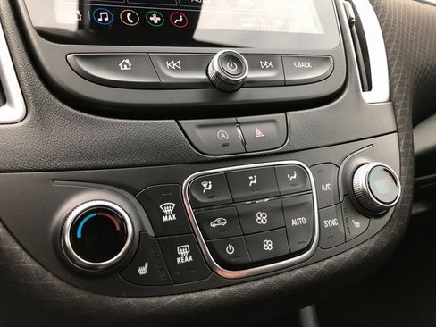 Used 2023 Chevrolet Malibu LT image 8