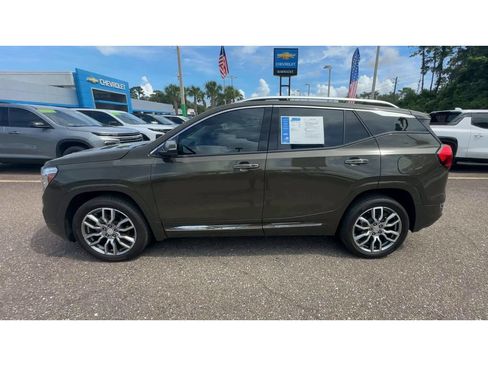 Used 2023 GMC Terrain Denali AWD/4WD image 5