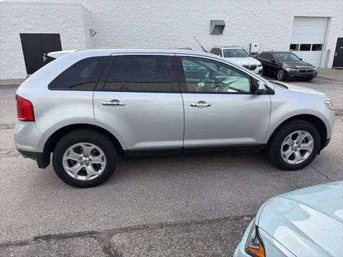 Used 2011 Ford Edge SEL w/ 201A Rapid Spec Order Code image 4