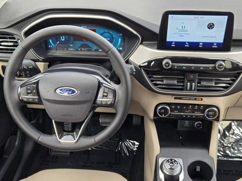 Used 2021 Ford Escape SEL w/ Technology Package FWD image 27