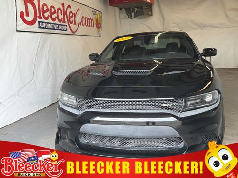 Used 2020 Dodge Charger Scat Pack RWD image 1