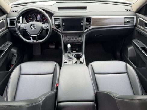 Used 2019 Volkswagen Atlas SE FWD image 12