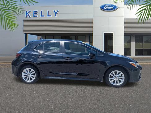 Used 2025 Toyota Corolla SE FWD image 5