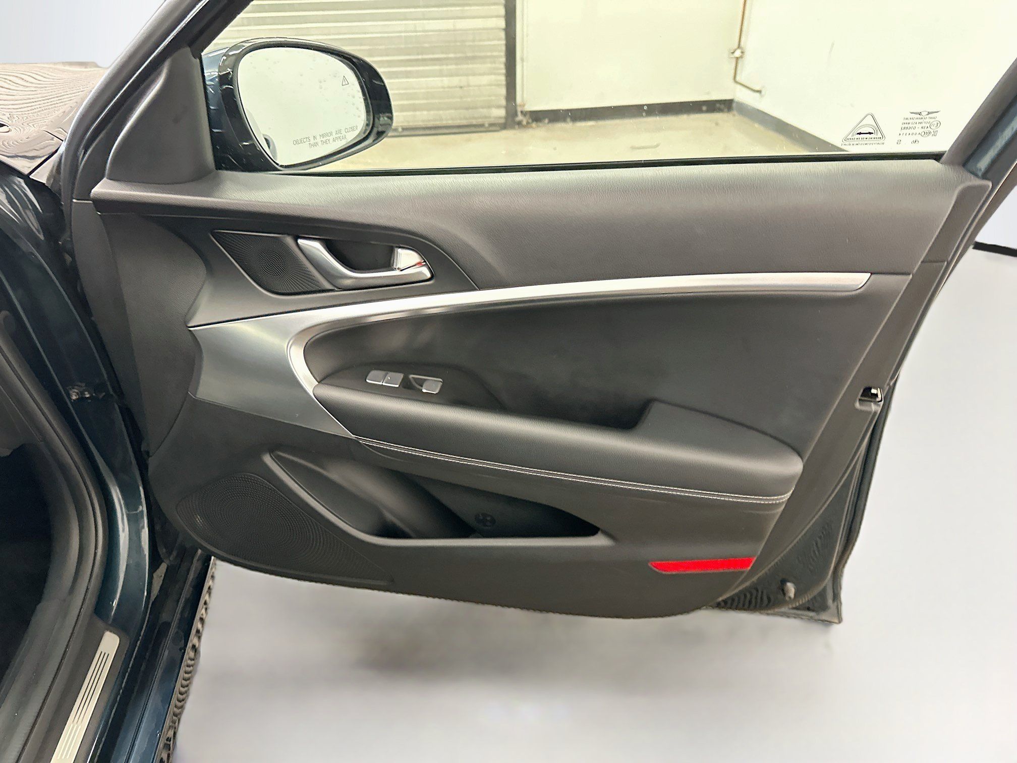Used 2025 Genesis G70 2.5T AWD/4WD image 33