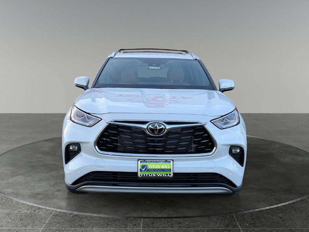New 2026 Toyota Highlander Platinum AWD/4WD image 2