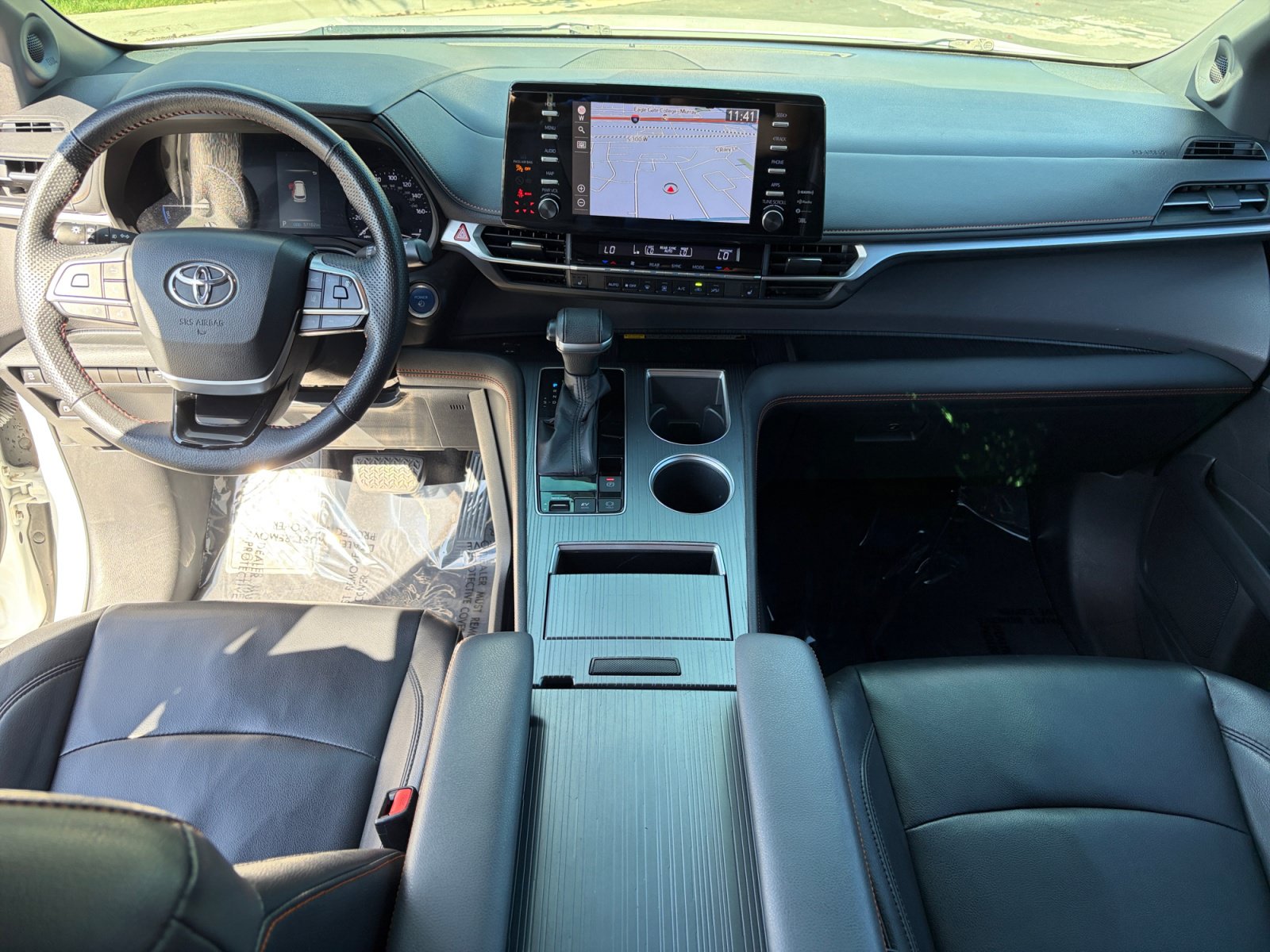 Certified 2022 Toyota Sienna XSE w/ XSE Plus Package AWD/4WD image 24