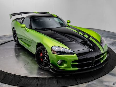 Used 2010 Dodge Viper ACR RWD image 29