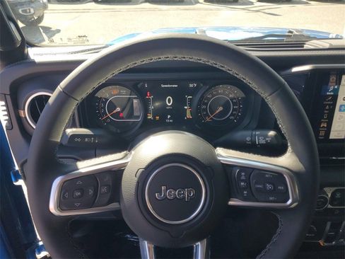 New 2025 Jeep Wrangler Sahara image 22