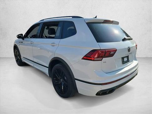 Used 2023 Volkswagen Tiguan SE R-Line image 7
