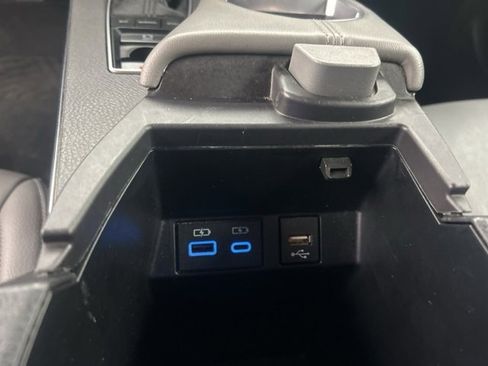 Used 2021 Toyota Avalon XLE image 23