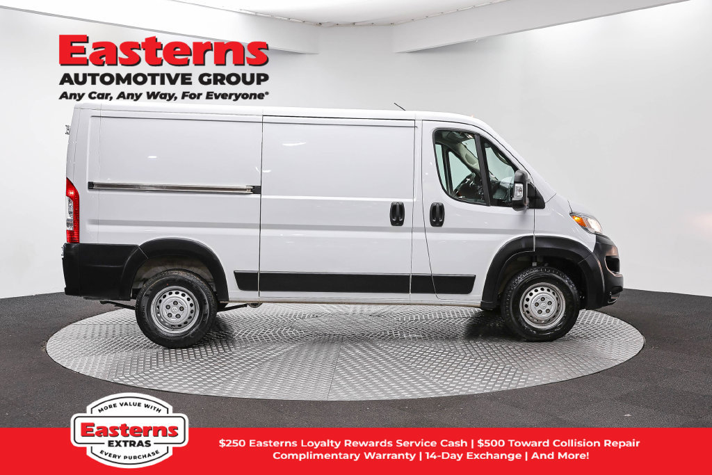 Used 2025 RAM ProMaster 2500 w/ Convenience Group FWD image 5