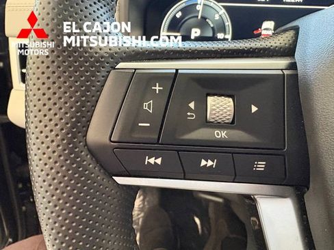 Used 2025 Mitsubishi Outlander SEL AWD/4WD image 20