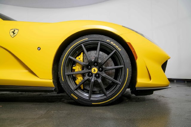 Used 2023 Ferrari 812 GTS RWD image 11