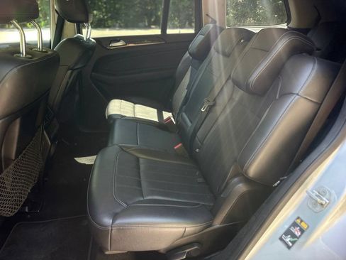 Used 2017 Mercedes-Benz GLS 450 4MATIC image 23