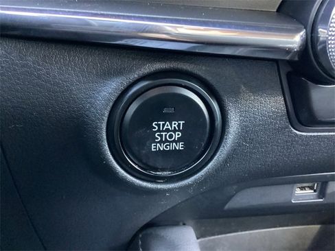 Used 2020 MAZDA MAZDA3 Premium image 19