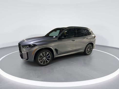 New 2026 BMW X5 M60i image 4