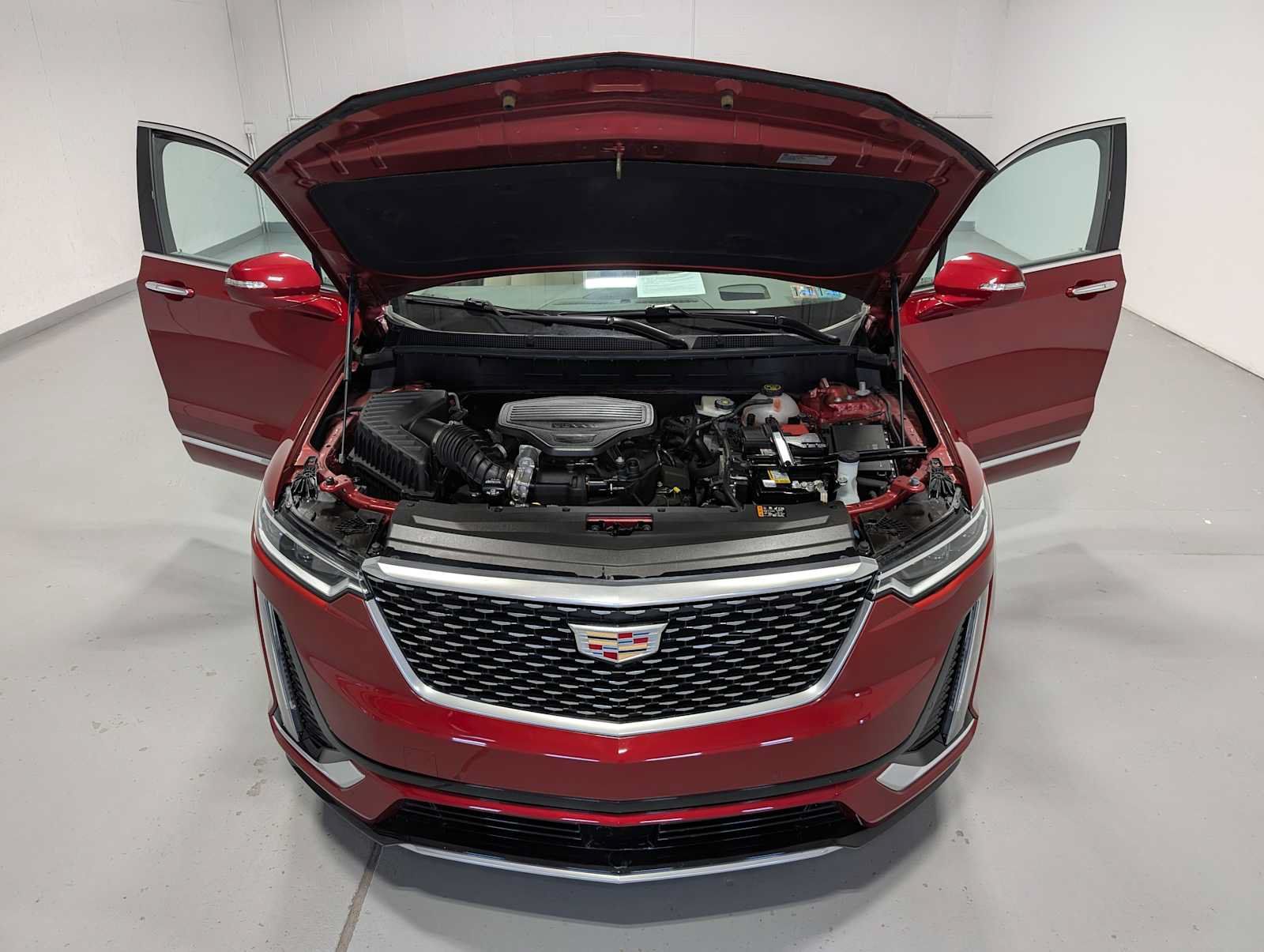 Certified 2024 Cadillac XT6 Premium Luxury w/ Technology Package AWD/4WD image 13
