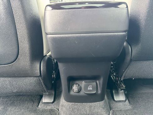 Used 2022 Kia Telluride SX image 26