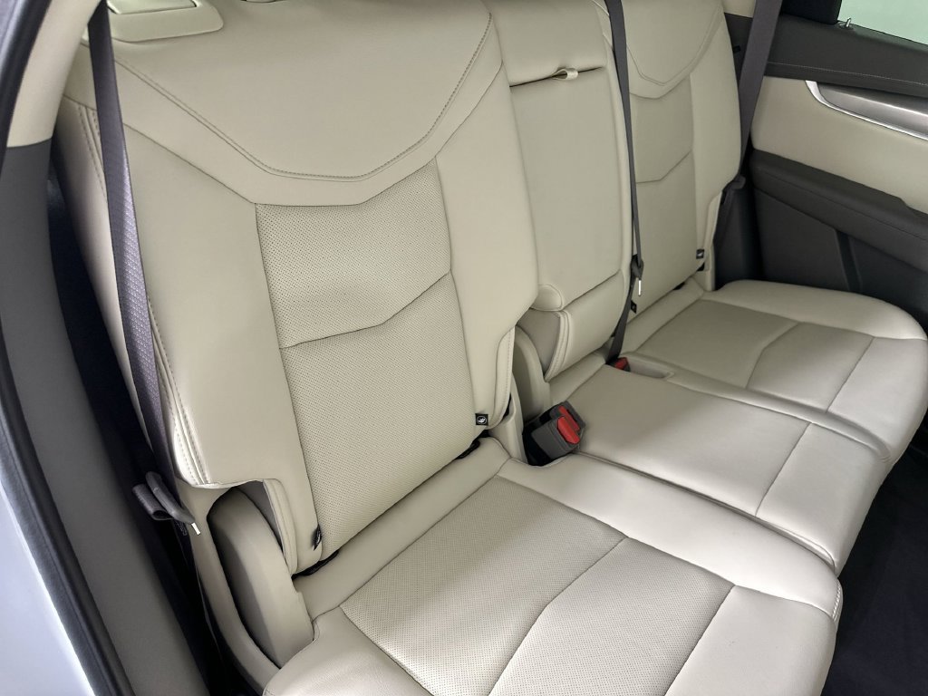 Used 2024 Cadillac XT5 Premium Luxury w/ Technology Package FWD image 31