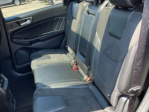 Used 2019 Ford Edge ST w/ Equipment Group 401A AWD/4WD image 16