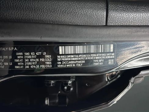 Used 2018 Jeep Renegade Latitude w/ Popular Equipment Group FWD image 26