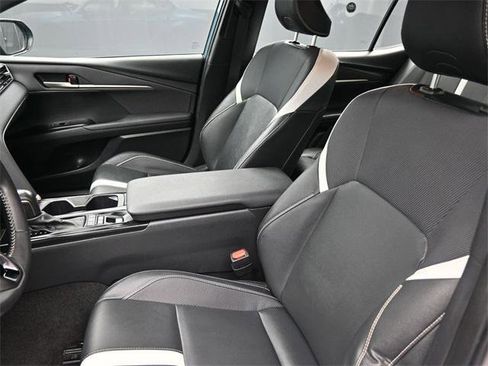 Certified 2025 Toyota Camry SE image 19