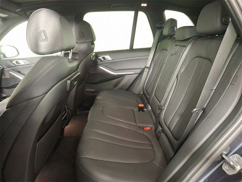 Used 2022 BMW X5 xDrive40i w/ Premium Package image 14