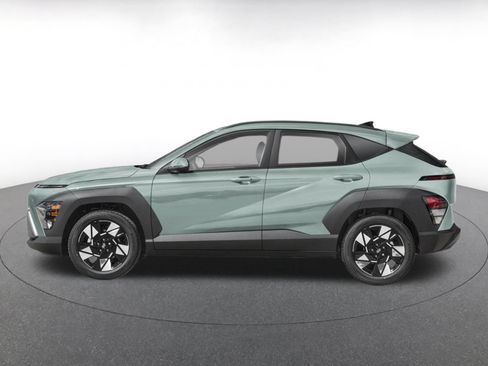 Used 2025 Hyundai Kona SEL AWD/4WD image 3