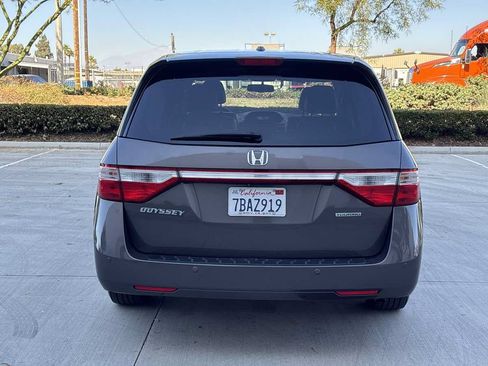 Used 2013 Honda Odyssey Touring Elite image 4